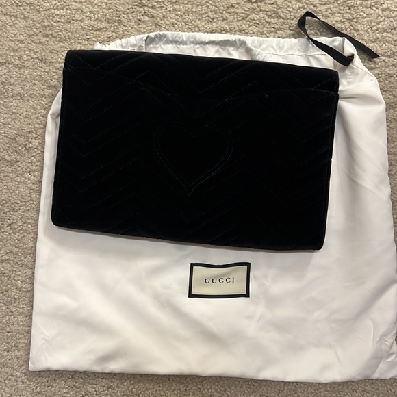 Gucci Marmont velvet clutch bag - Picture 2 of 7